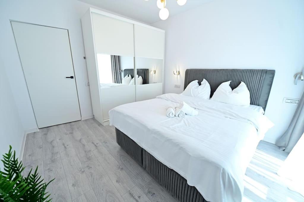 Flh - The Lake Home - Apt 33 Sibiu Bagian luar foto